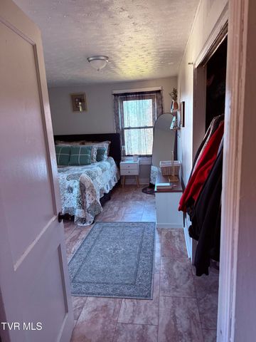 111 Church Street, Surgoinsville, TN 37873