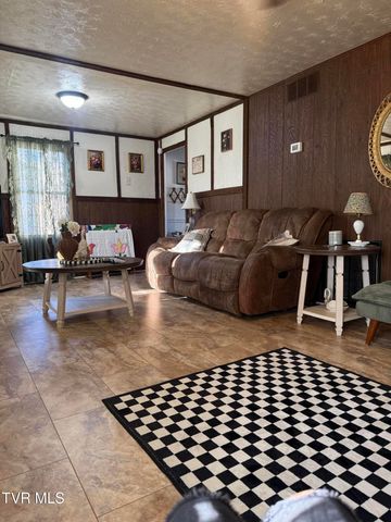 111 Church Street, Surgoinsville, TN 37873