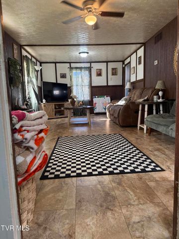 111 Church Street, Surgoinsville, TN 37873