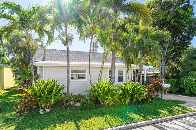 1518 N Ocean Breeze, Lake Worth Beach, FL 33460