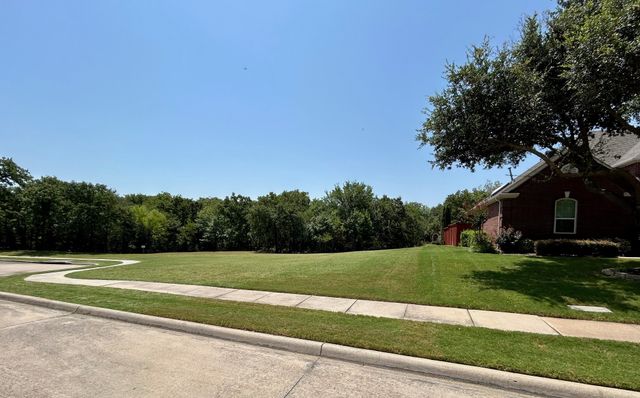 2300 High Pointe Drive, Corinth, TX 76210
