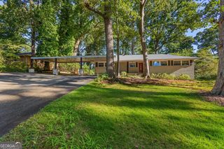 670 Montclair Drive SW, Smyrna, GA 30082