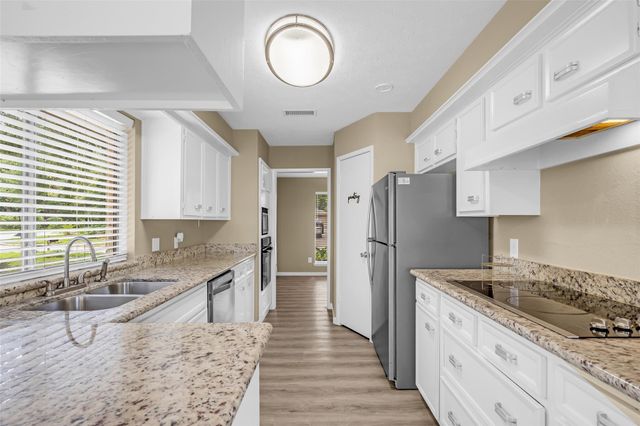 3706 Glenwood Springs Drive, Houston, TX 77345