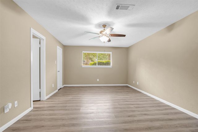 3706 Glenwood Springs Drive, Houston, TX 77345