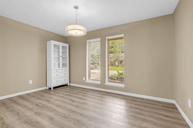 3706 Glenwood Springs Drive, Houston, TX 77345