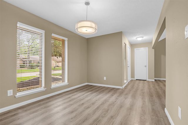 3706 Glenwood Springs Drive, Houston, TX 77345