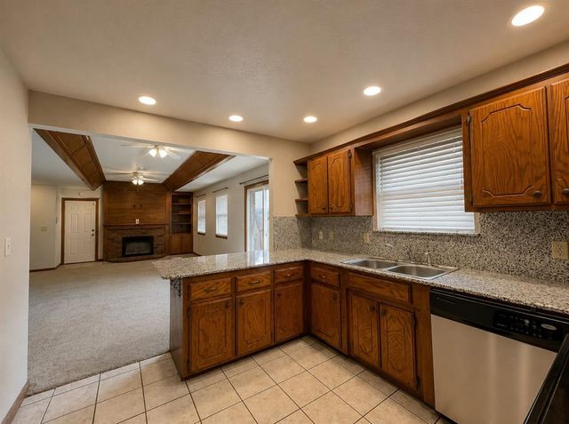 936 W Tesio Way, Mustang, OK 73064