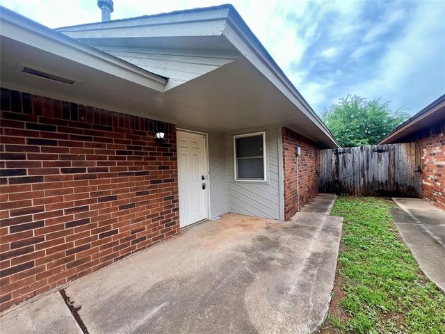936 W Tesio Way, Mustang, OK 73064