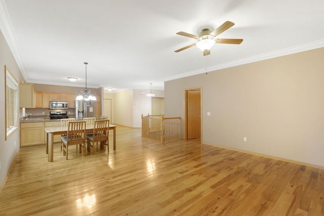 12585 74th Avenue N, Maple Grove, MN 55369