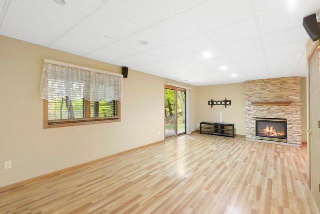 12585 74th Avenue N, Maple Grove, MN 55369