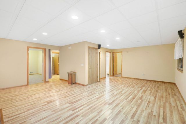 12585 74th Avenue N, Maple Grove, MN 55369