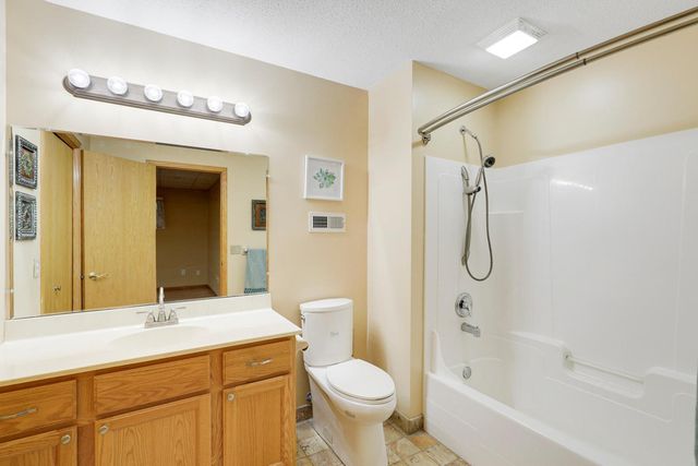 12585 74th Avenue N, Maple Grove, MN 55369