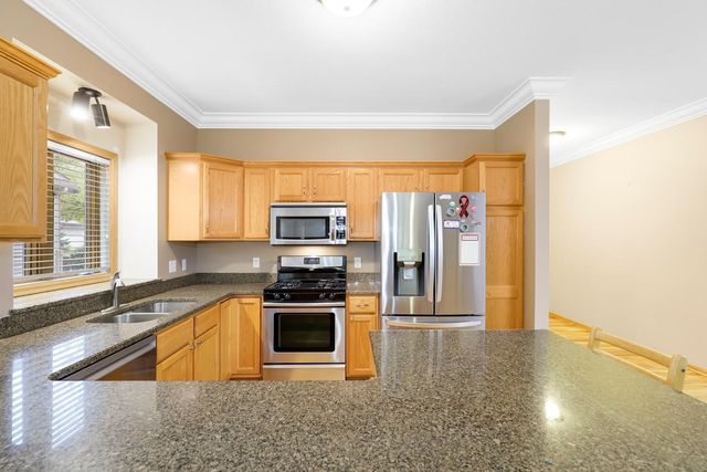 12585 74th Avenue N, Maple Grove, MN 55369