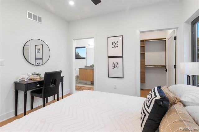 7534 Churchill Street C18, Detroit, MI 48206