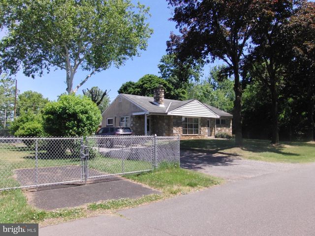 914 HARRISON ST, Bristol, PA 19007
