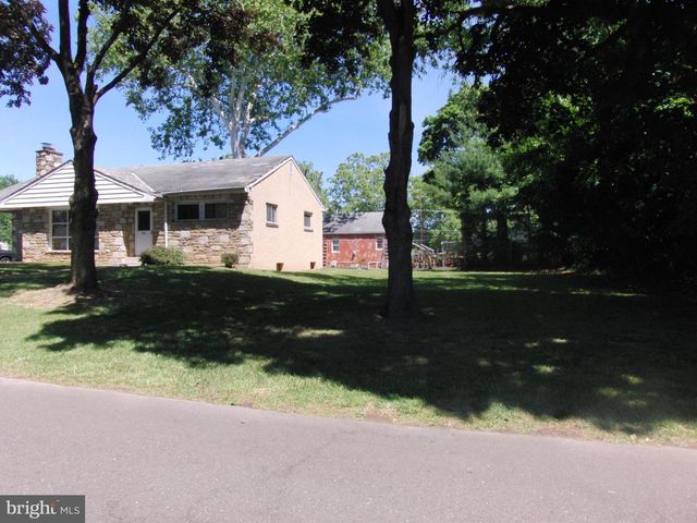 914 HARRISON ST, Bristol, PA 19007