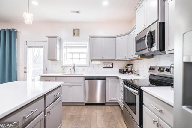 209 Adirondac Way, Bonaire, GA 31005