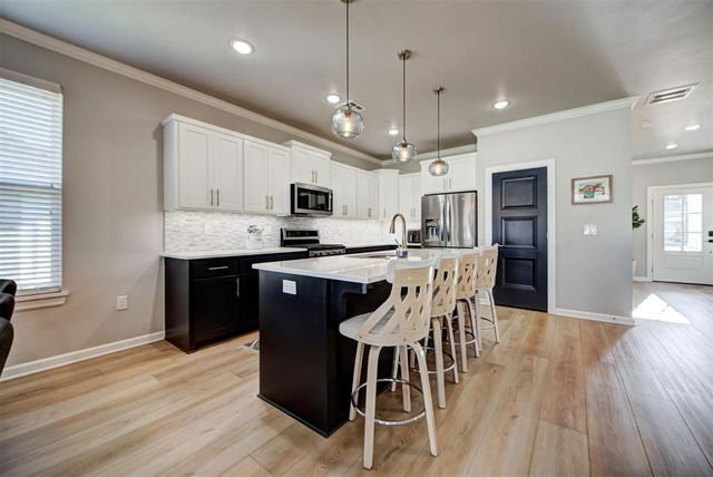2688 Somerset Drive, Shawnee, OK 74804