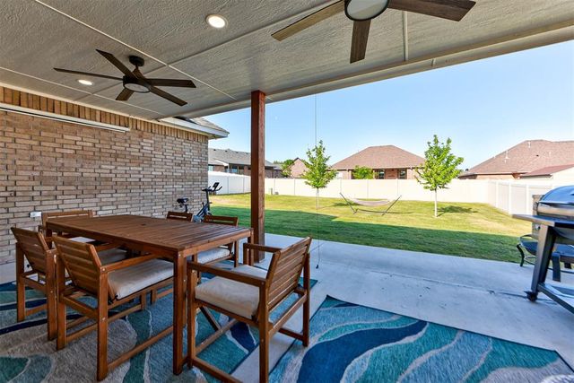 2688 Somerset Drive, Shawnee, OK 74804