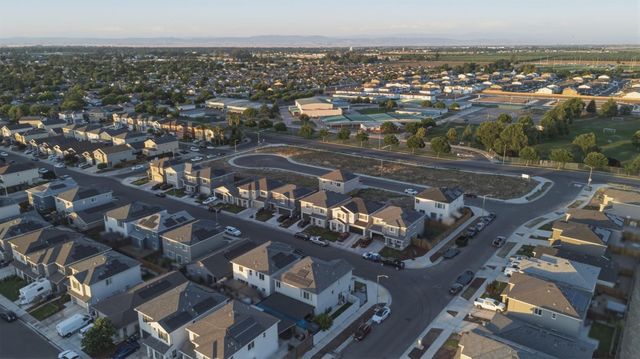 693 Cadiz Avenue, Merced, CA 95341