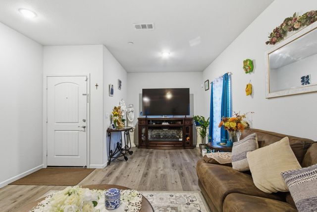 693 Cadiz Avenue, Merced, CA 95341