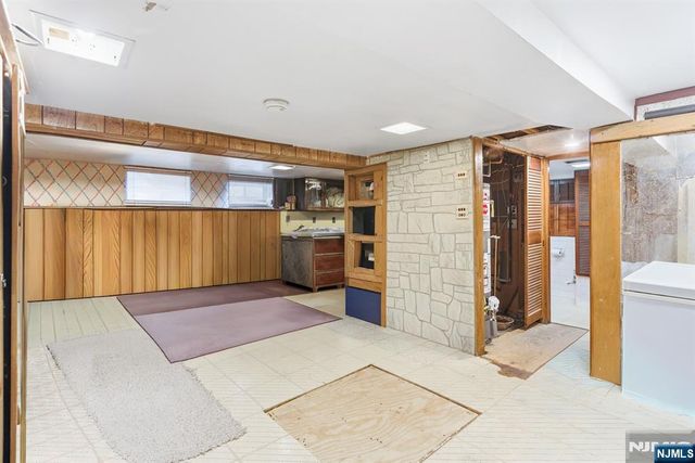 16 Murray Avenue, Paterson, NJ 07501