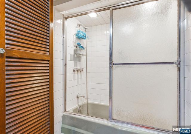 16 Murray Avenue, Paterson, NJ 07501