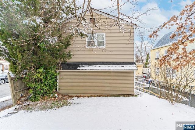 16 Murray Avenue, Paterson, NJ 07501