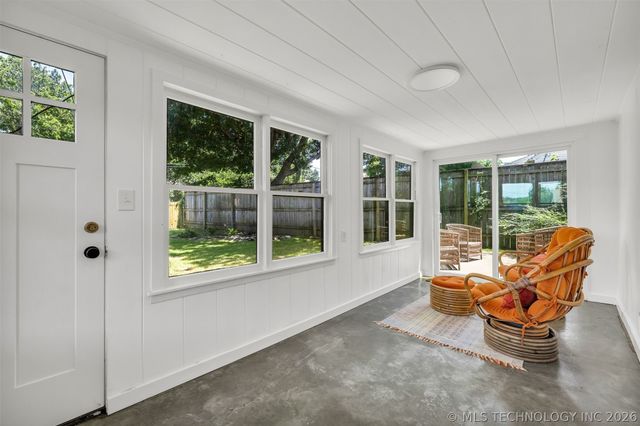 1713 S Columbia Place, Tulsa, OK 74104