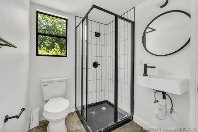 1713 S Columbia Place, Tulsa, OK 74104