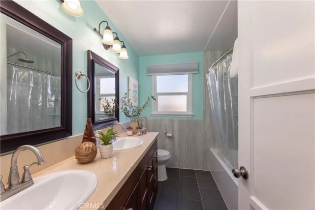 4201 Gardenia Avenue, Long Beach, CA 90807