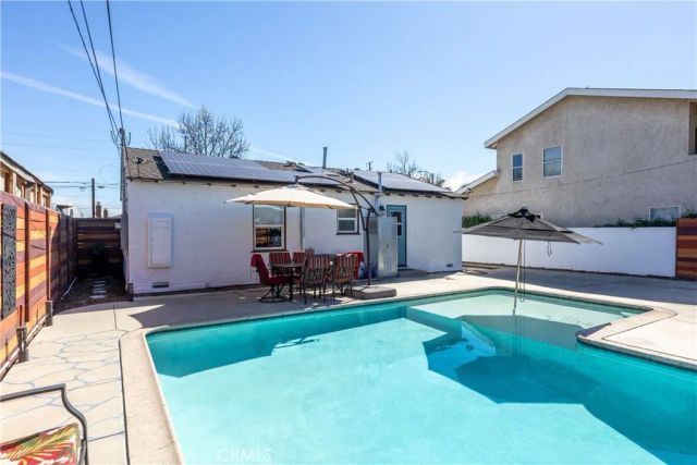 4201 Gardenia Avenue, Long Beach, CA 90807