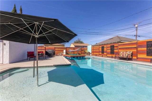 4201 Gardenia Avenue, Long Beach, CA 90807