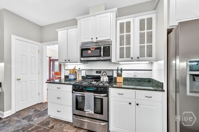 37 Macbeth Court S, Richmond Hill, GA 31324