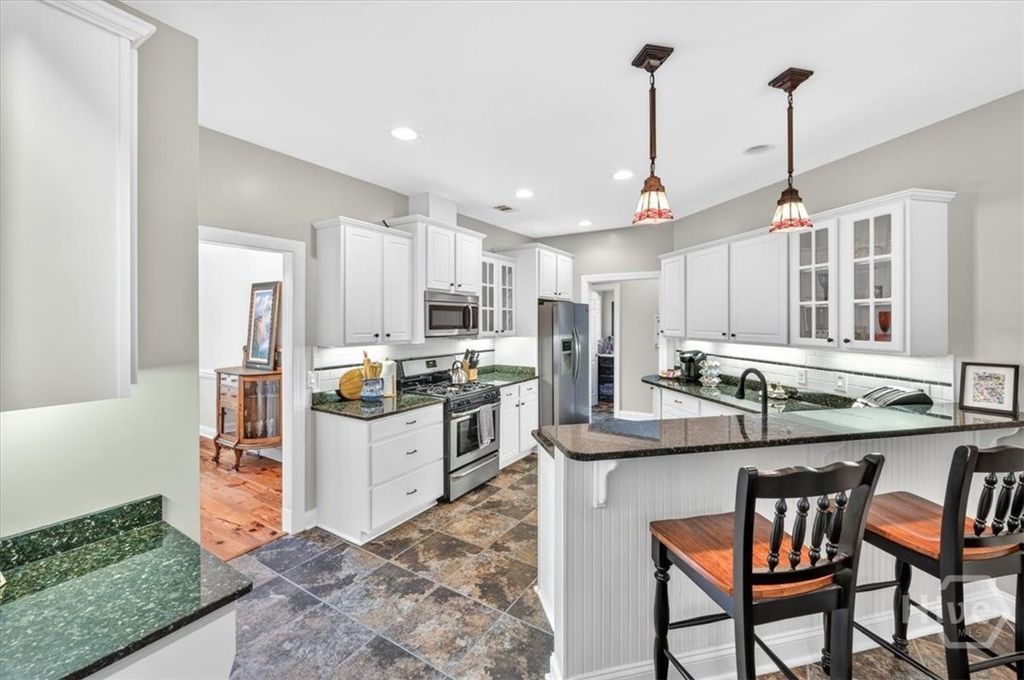 Image 19 of property listing at 37 Macbeth Court S, Richmond Hill, GA 31324