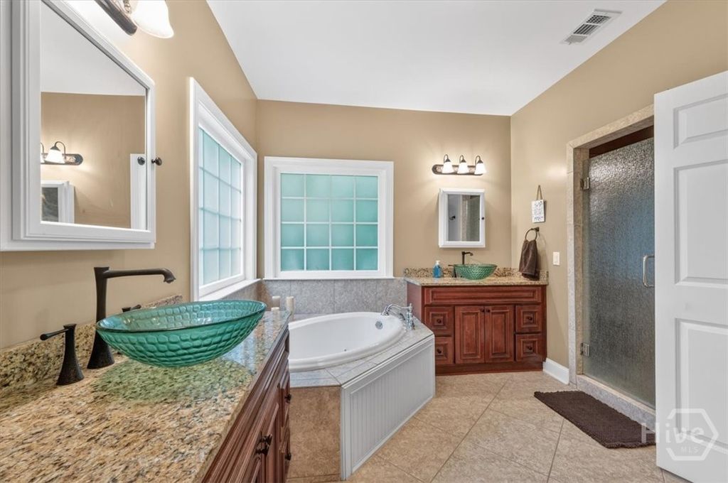 Image 28 of property listing at 37 Macbeth Court S, Richmond Hill, GA 31324