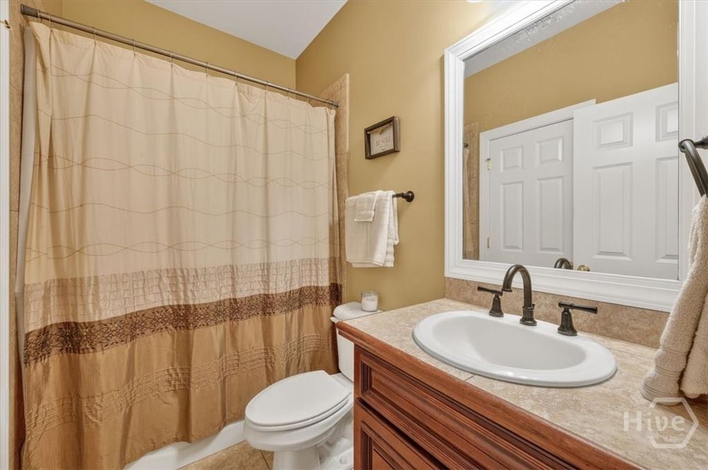 Image 34 of property listing at 37 Macbeth Court S, Richmond Hill, GA 31324