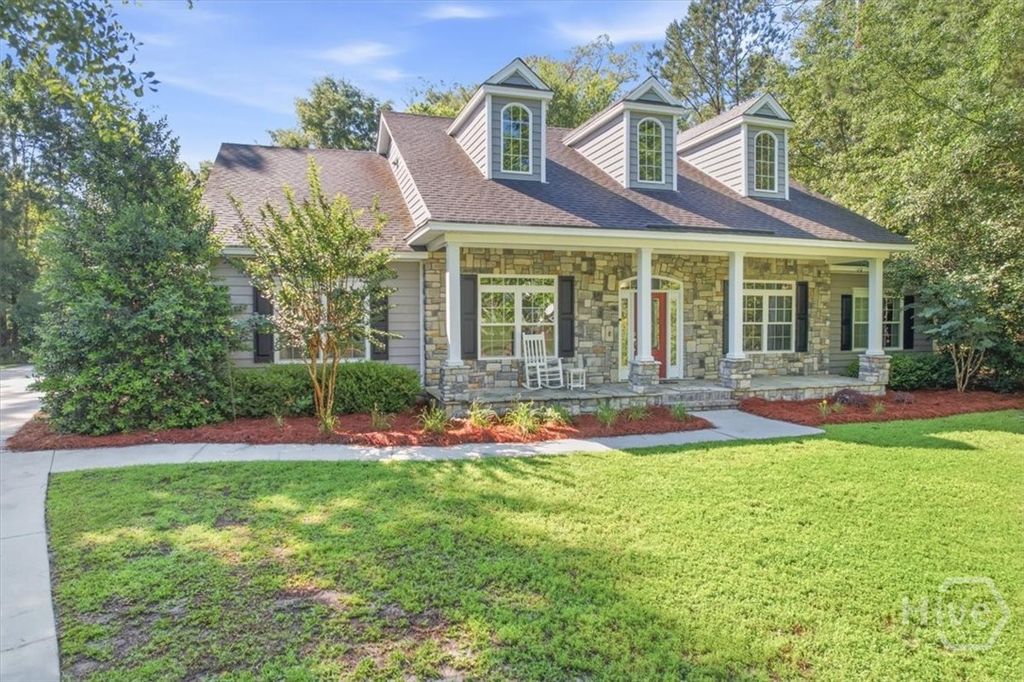 Image 51 of property listing at 37 Macbeth Court S, Richmond Hill, GA 31324