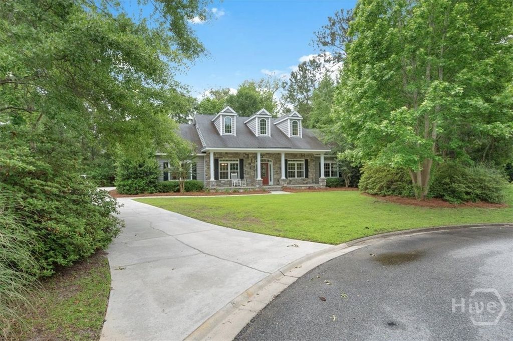 Image 53 of property listing at 37 Macbeth Court S, Richmond Hill, GA 31324