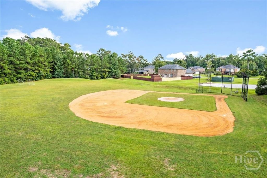 Image 66 of property listing at 37 Macbeth Court S, Richmond Hill, GA 31324