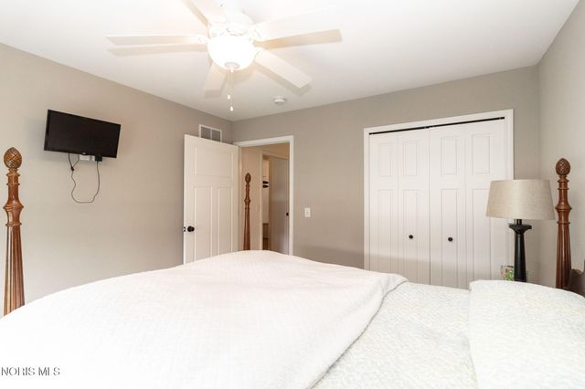 4757 Sylvan Prairie Court, Sylvania, OH 43560
