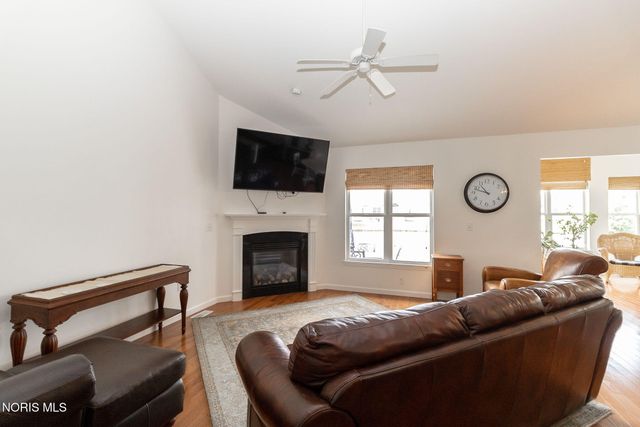 4757 Sylvan Prairie Court, Sylvania, OH 43560