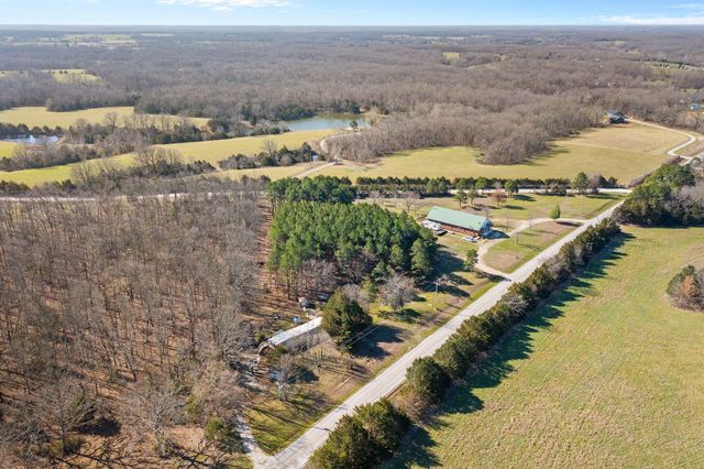 7074 State Highway Kk, Marshfield, MO 65706