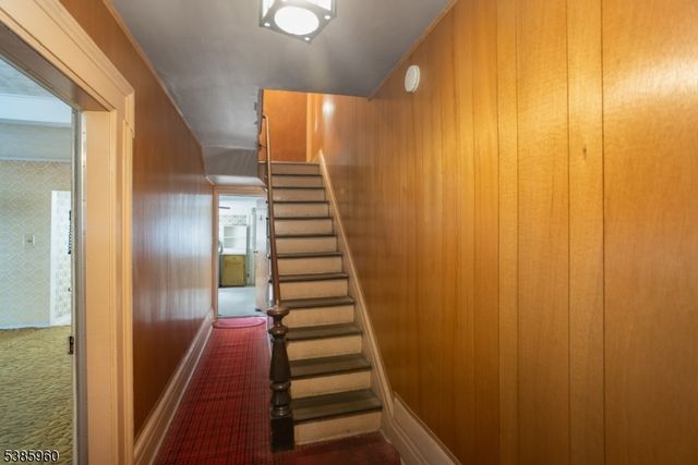 87 Mcwhorter St, Newark City, NJ 07105