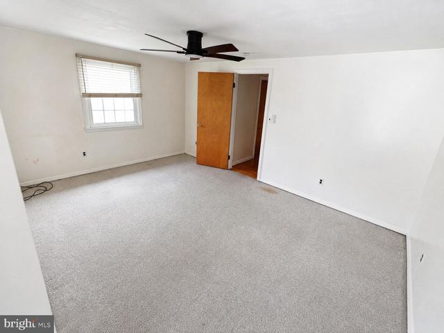 300 WILSON AVE, Woodbury Heights, NJ 08097
