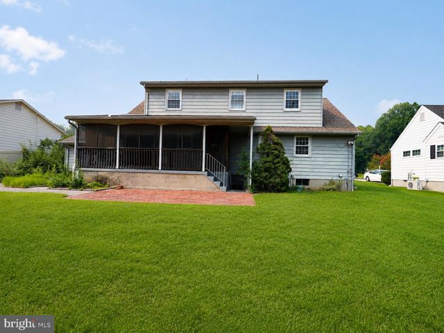 300 WILSON AVE, Woodbury Heights, NJ 08097