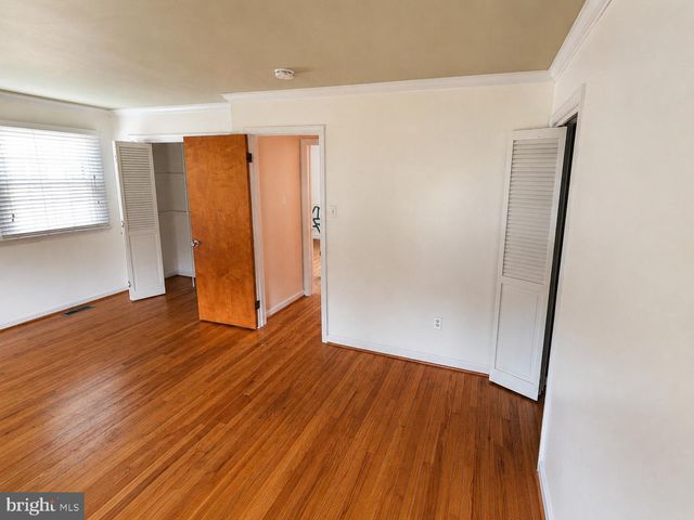 300 WILSON AVE, Woodbury Heights, NJ 08097