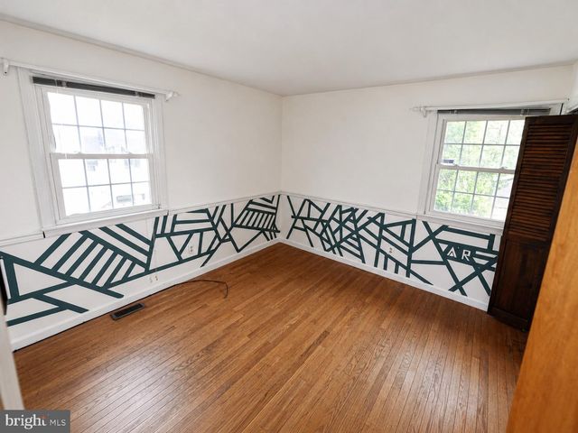 300 WILSON AVE, Woodbury Heights, NJ 08097