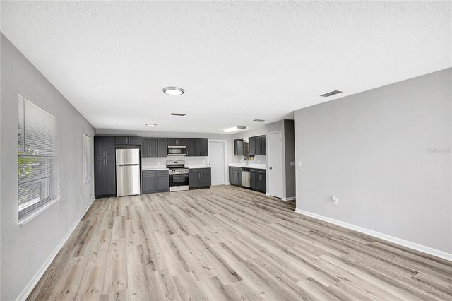917 WINCHESTER COURT, Brandon, FL 33510
