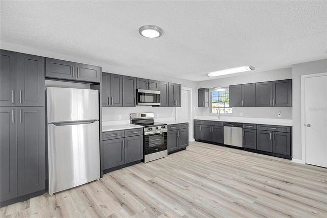 917 WINCHESTER COURT, Brandon, FL 33510